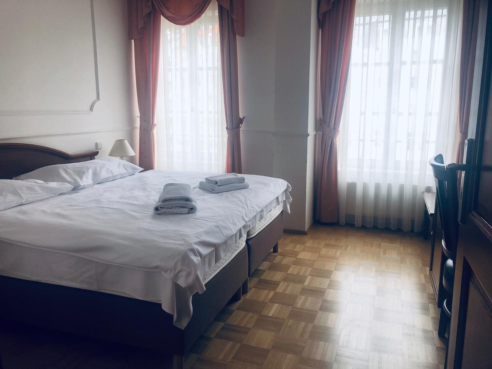 Hotel Renesance Krasna Kralovna Κάρλοβι Βάρι Εξωτερικό φωτογραφία